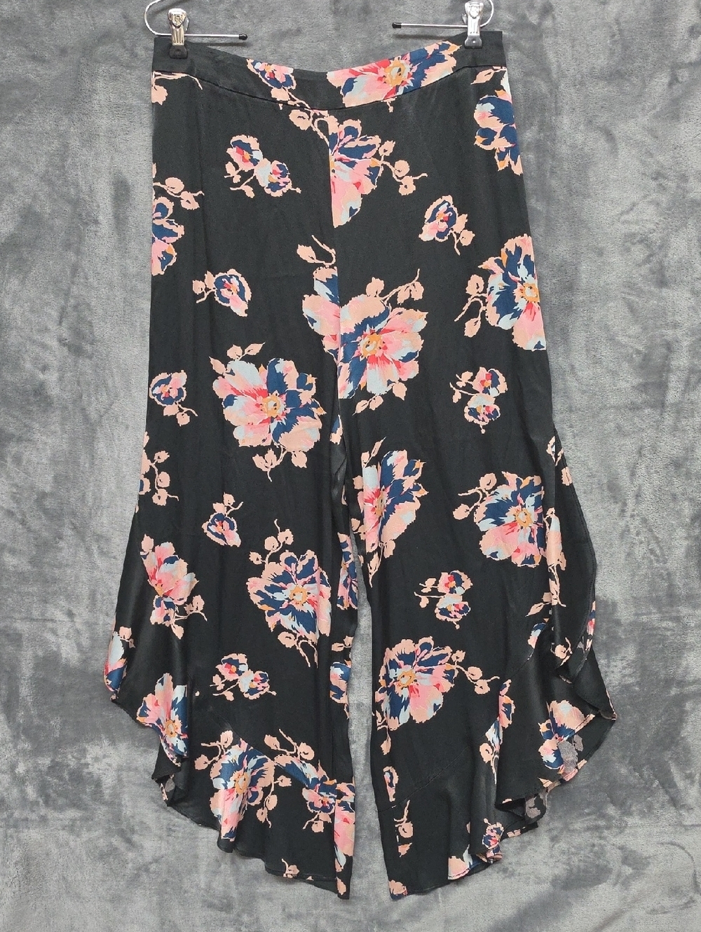 elevenses Black Wide-Leg Floral Pants with Pink & Blue Flowers sz 6